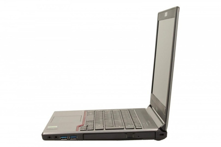 Fujitsu Lifebook E734 Core i3 4100M (4-gen.) 2,5 GHz / - / - / 13,3'' / Win 10 Pro Klasa A-